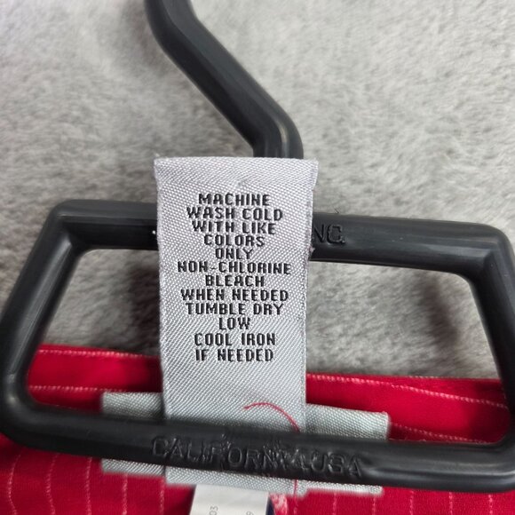 Womens Catherines Red Floral & Stripe Blouse Button Up 3/4 Roll-Tab Sleeves 6X - Picture 8 of 8